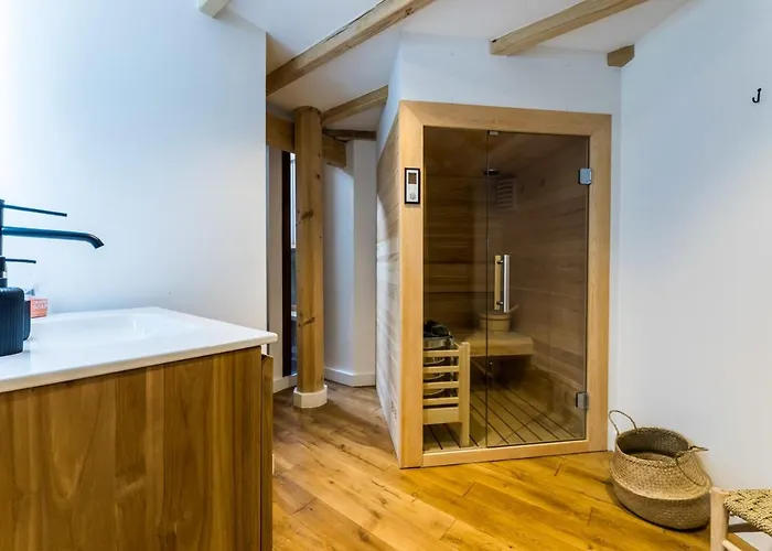 Kabane Keyweek Pool Sauna Downtown Villa *